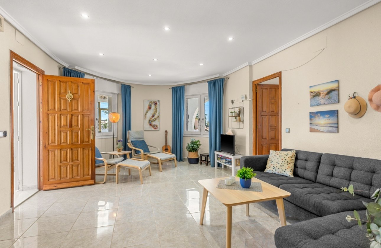 Återförsäljning - Villa - Ciudad Quesada