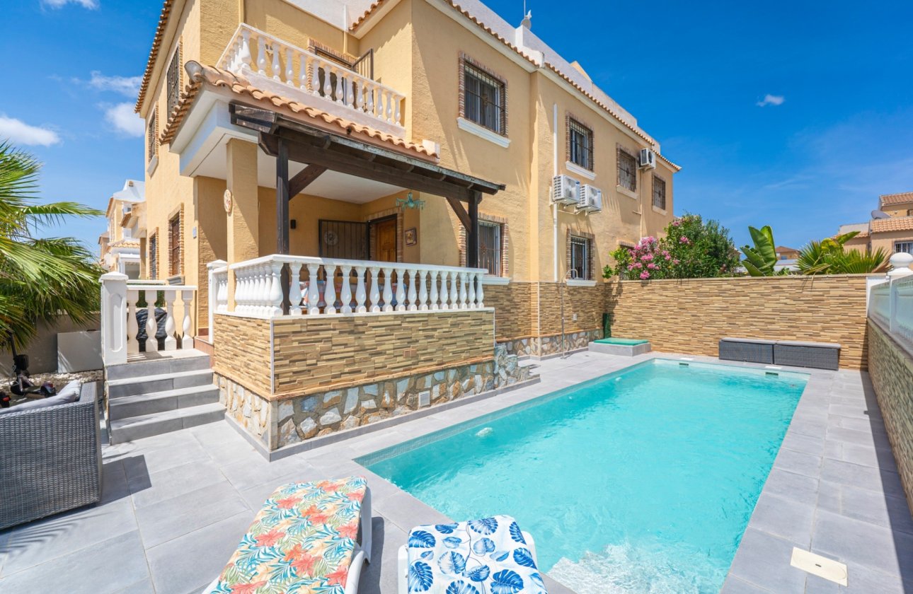 Återförsäljning - Villa - Ciudad Quesada