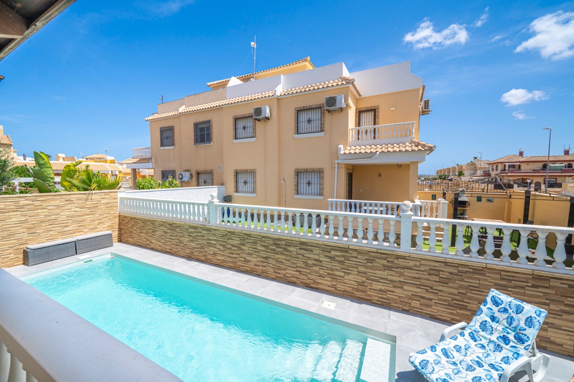 Återförsäljning - Villa - Ciudad Quesada