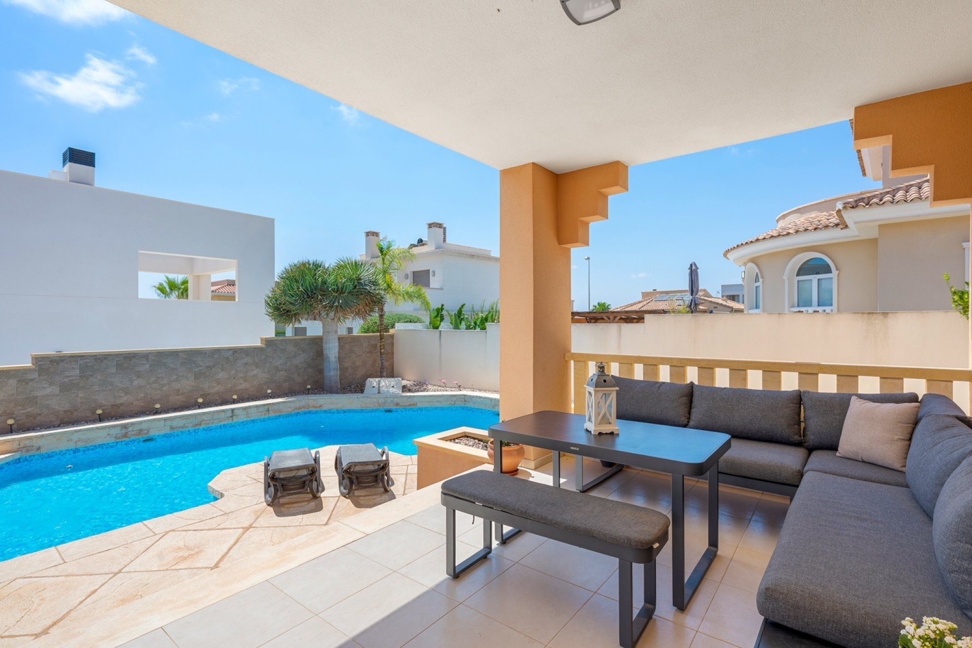 Återförsäljning - Villa - Ciudad Quesada