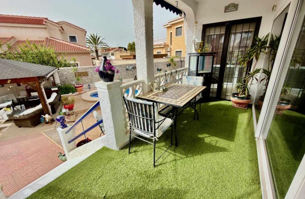 Återförsäljning - Villa - Ciudad Quesada