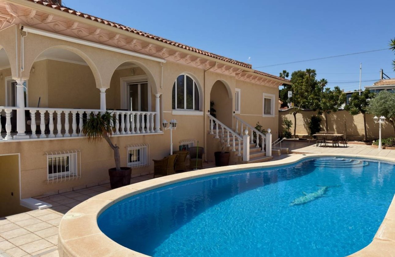 Återförsäljning - Villa - Ciudad Quesada