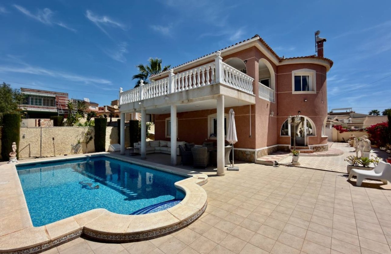 Återförsäljning - Villa - Ciudad Quesada