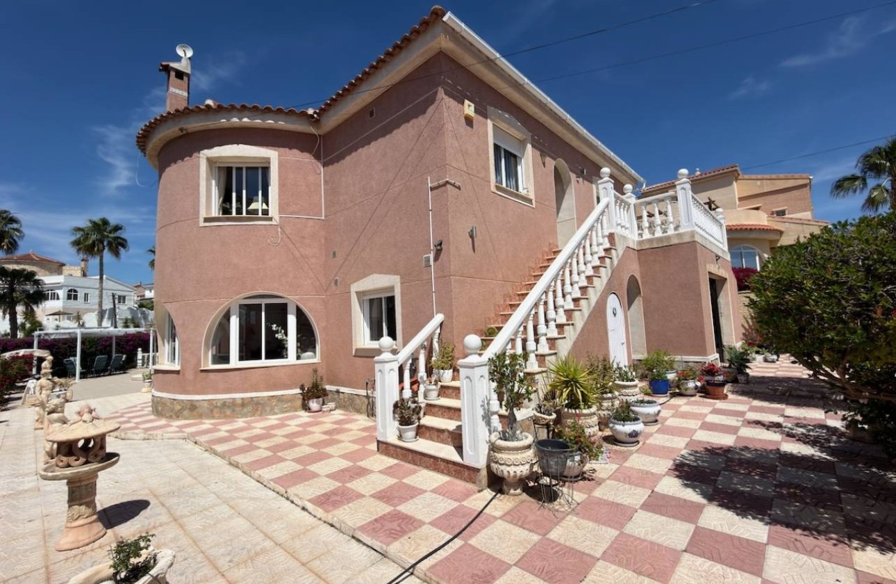 Återförsäljning - Villa - Ciudad Quesada