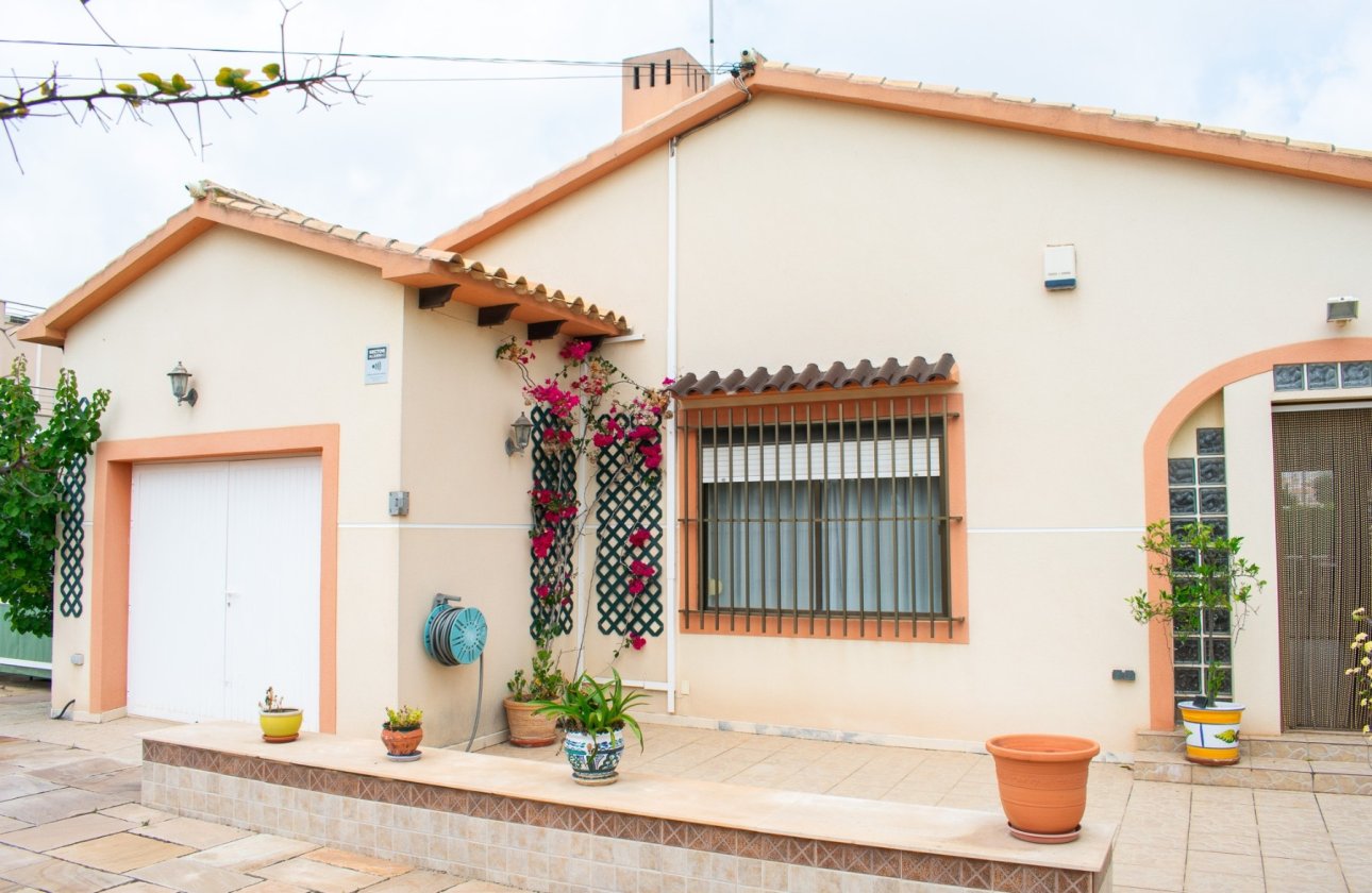 Återförsäljning - Villa - Orihuela Costa - Cabo Roig