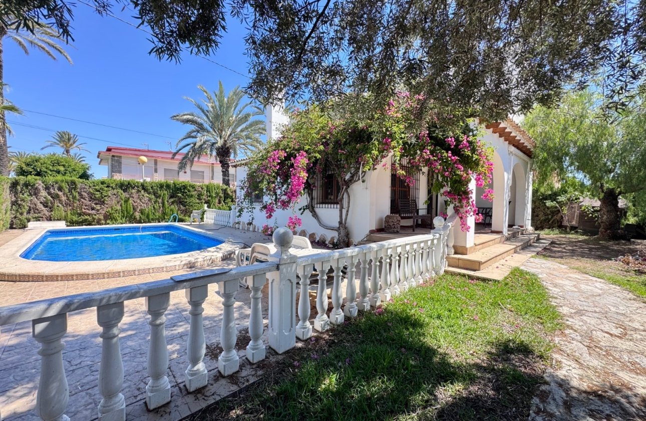 Återförsäljning - Villa - Orihuela Costa - Cabo Roig