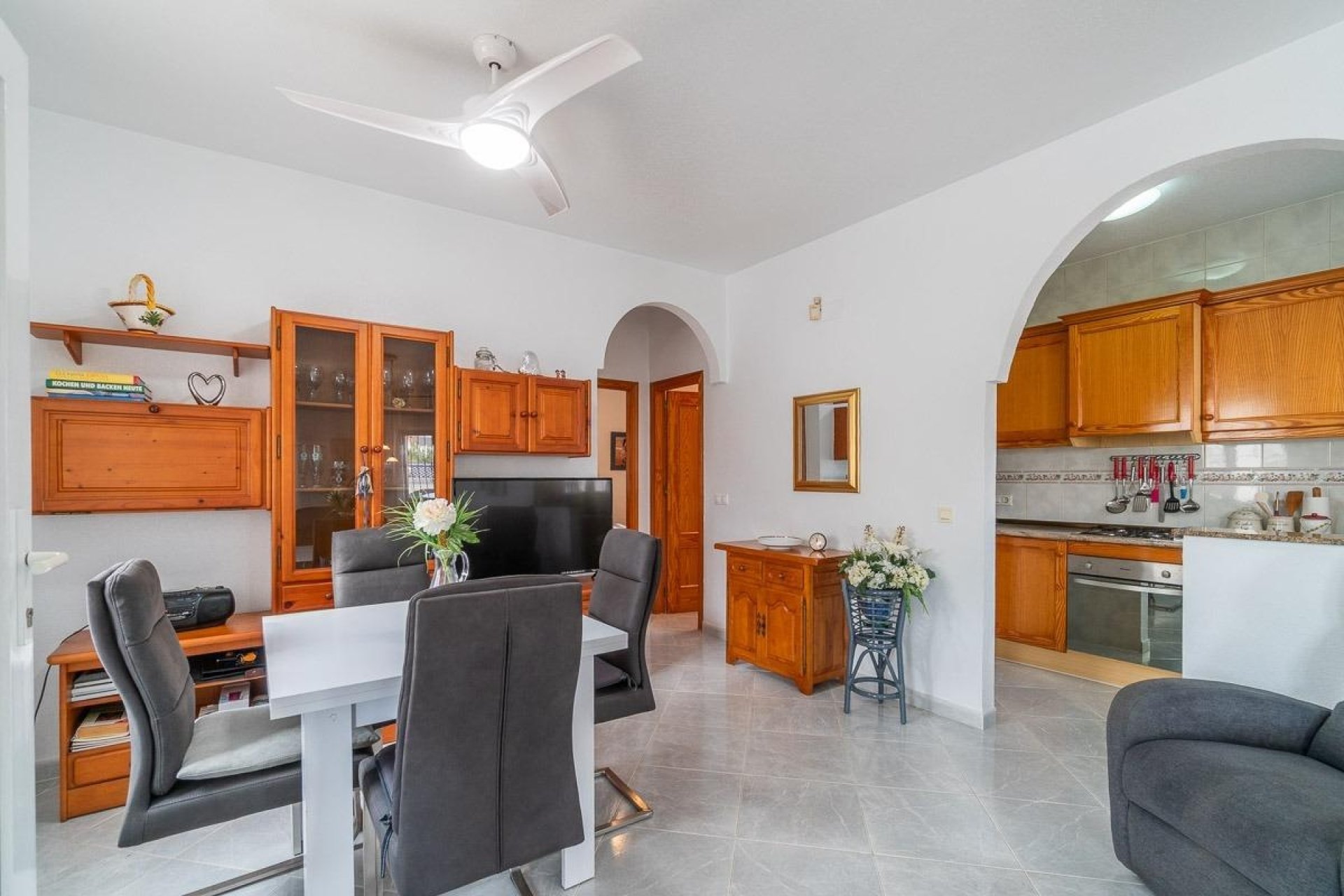 Återförsäljning - Villa - Orihuela Costa - La Florida