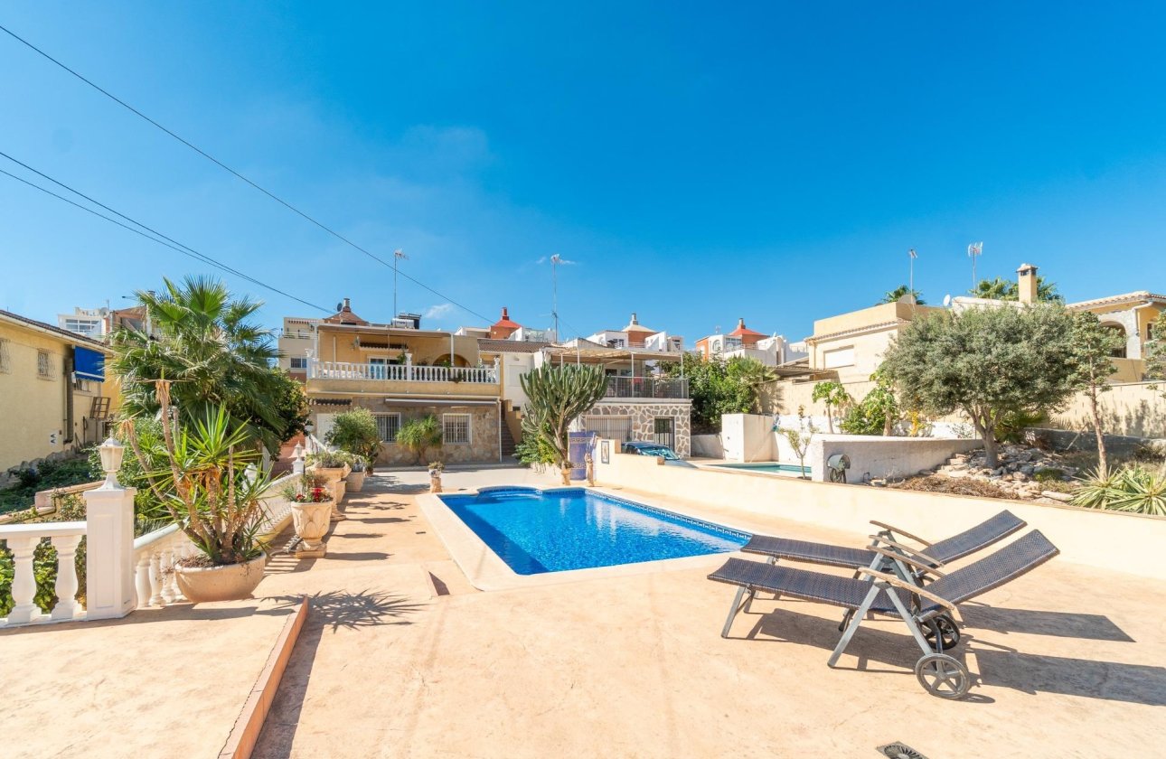 Återförsäljning - Villa - Orihuela Costa - Los Balcones