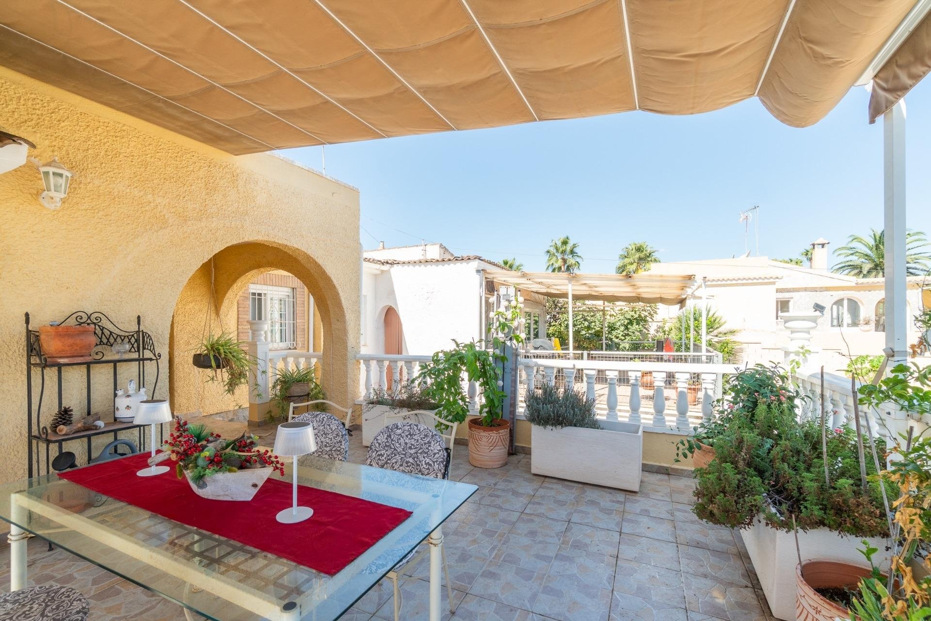 Återförsäljning - Villa - Orihuela Costa - Los Balcones
