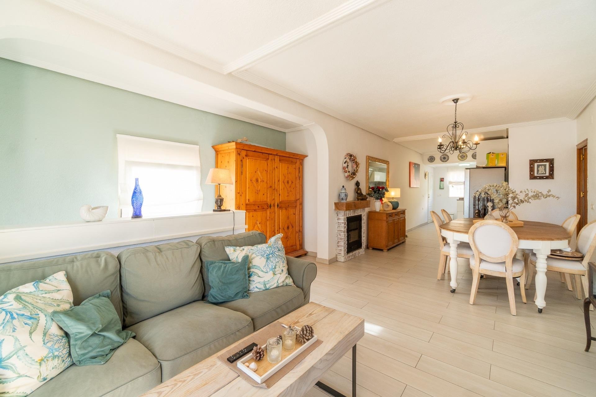 Återförsäljning - Villa - Orihuela Costa - Los Balcones