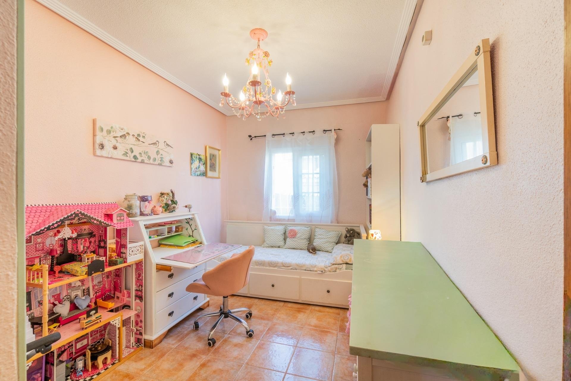 Återförsäljning - Villa - Orihuela Costa - Los Balcones