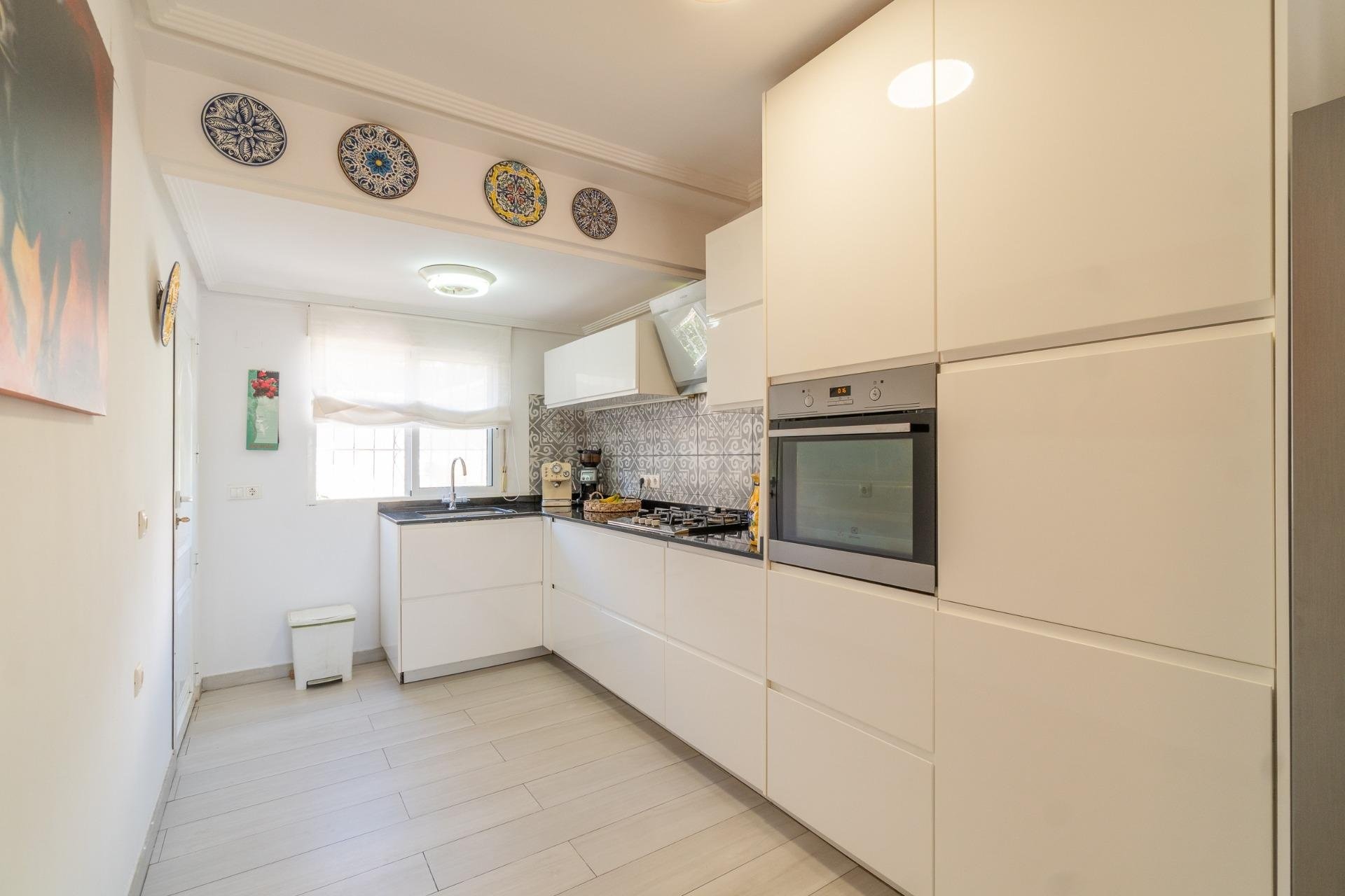 Återförsäljning - Villa - Orihuela Costa - Los Balcones