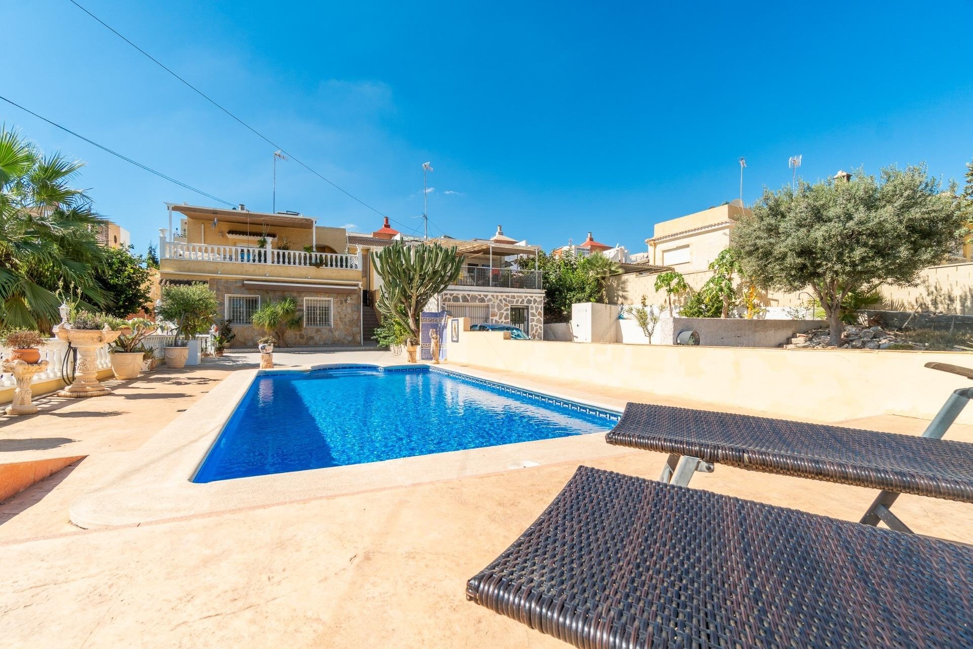 Återförsäljning - Villa - Orihuela Costa - Los Balcones