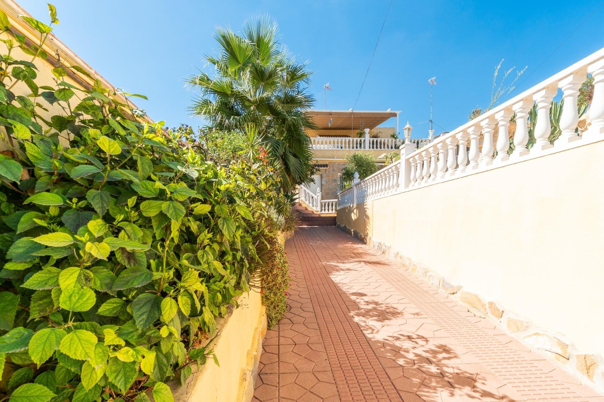 Återförsäljning - Villa - Orihuela Costa - Los Balcones