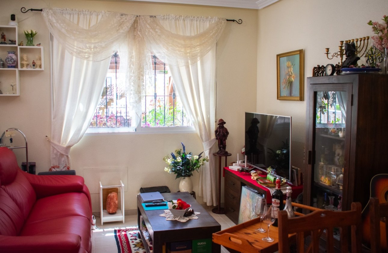 Återförsäljning - Villa - Orihuela Costa - Los Dolses