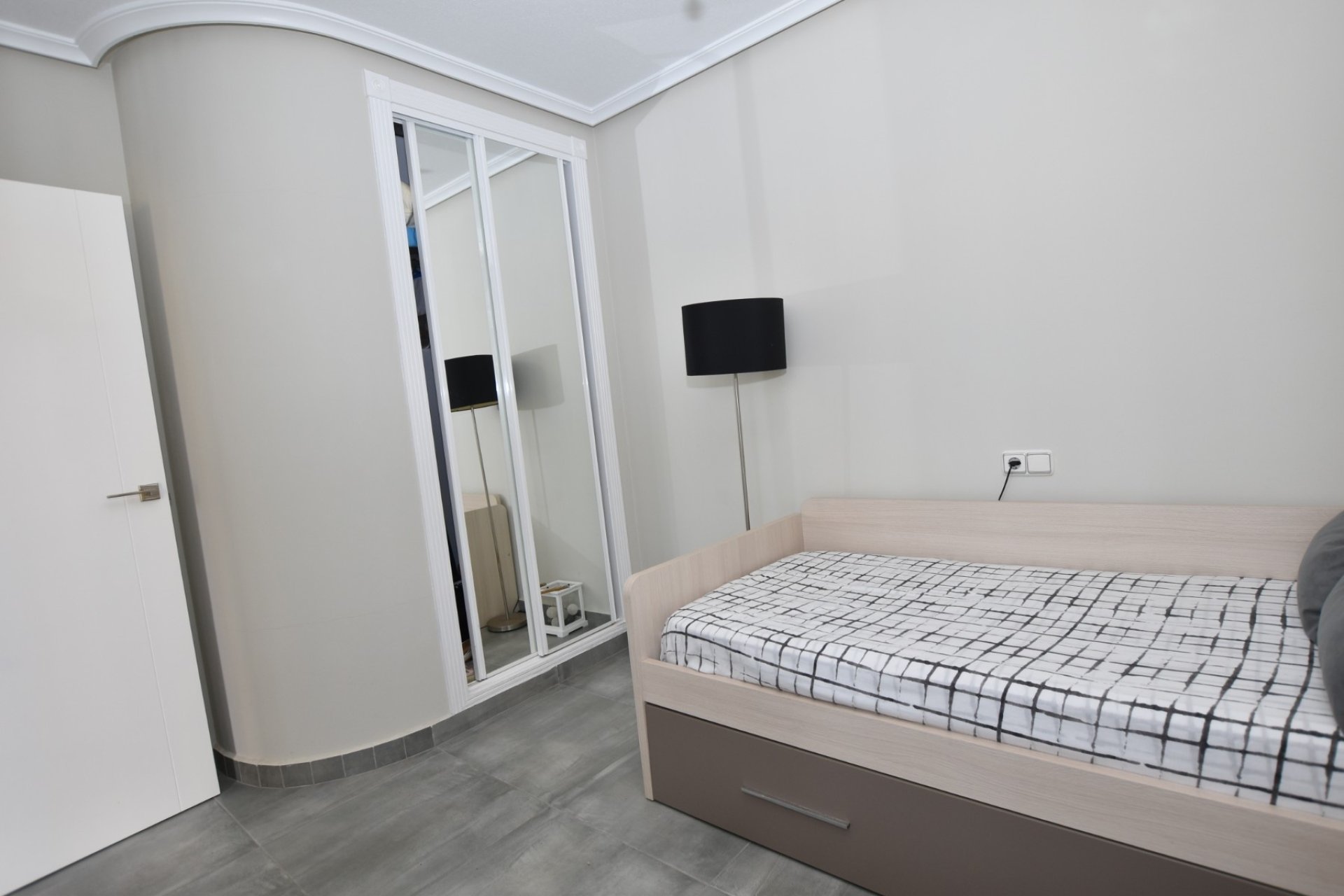 Återförsäljning - Villa - Orihuela Costa - Los Dolses