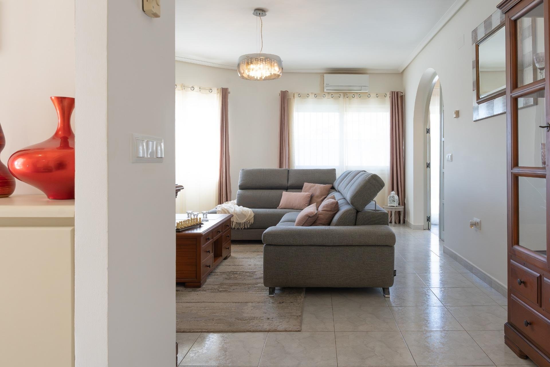 Återförsäljning - Villa - Orihuela Costa - Playa Flamenca