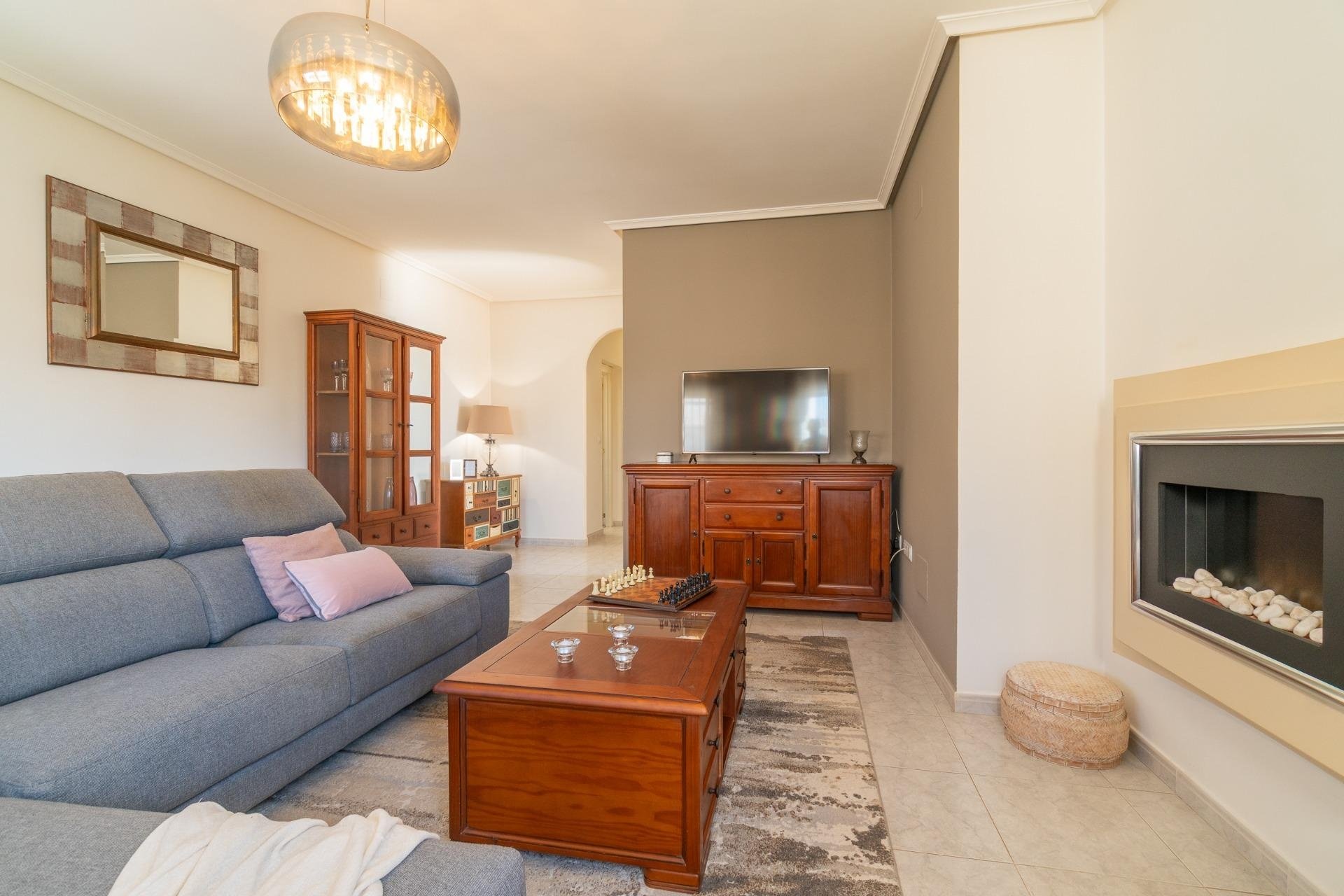 Återförsäljning - Villa - Orihuela Costa - Playa Flamenca