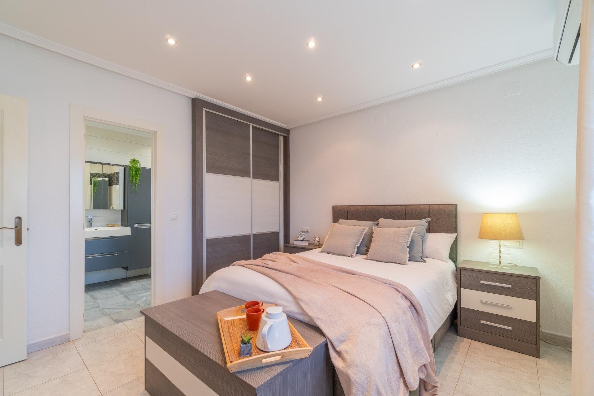 Återförsäljning - Villa - Orihuela Costa - Playa Flamenca