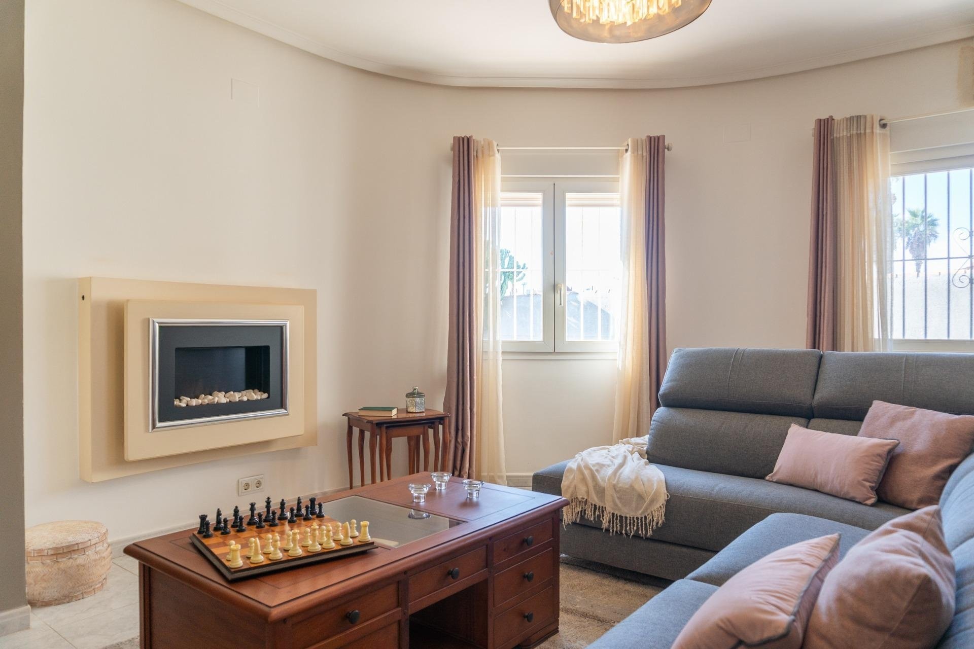 Återförsäljning - Villa - Orihuela Costa - Playa Flamenca