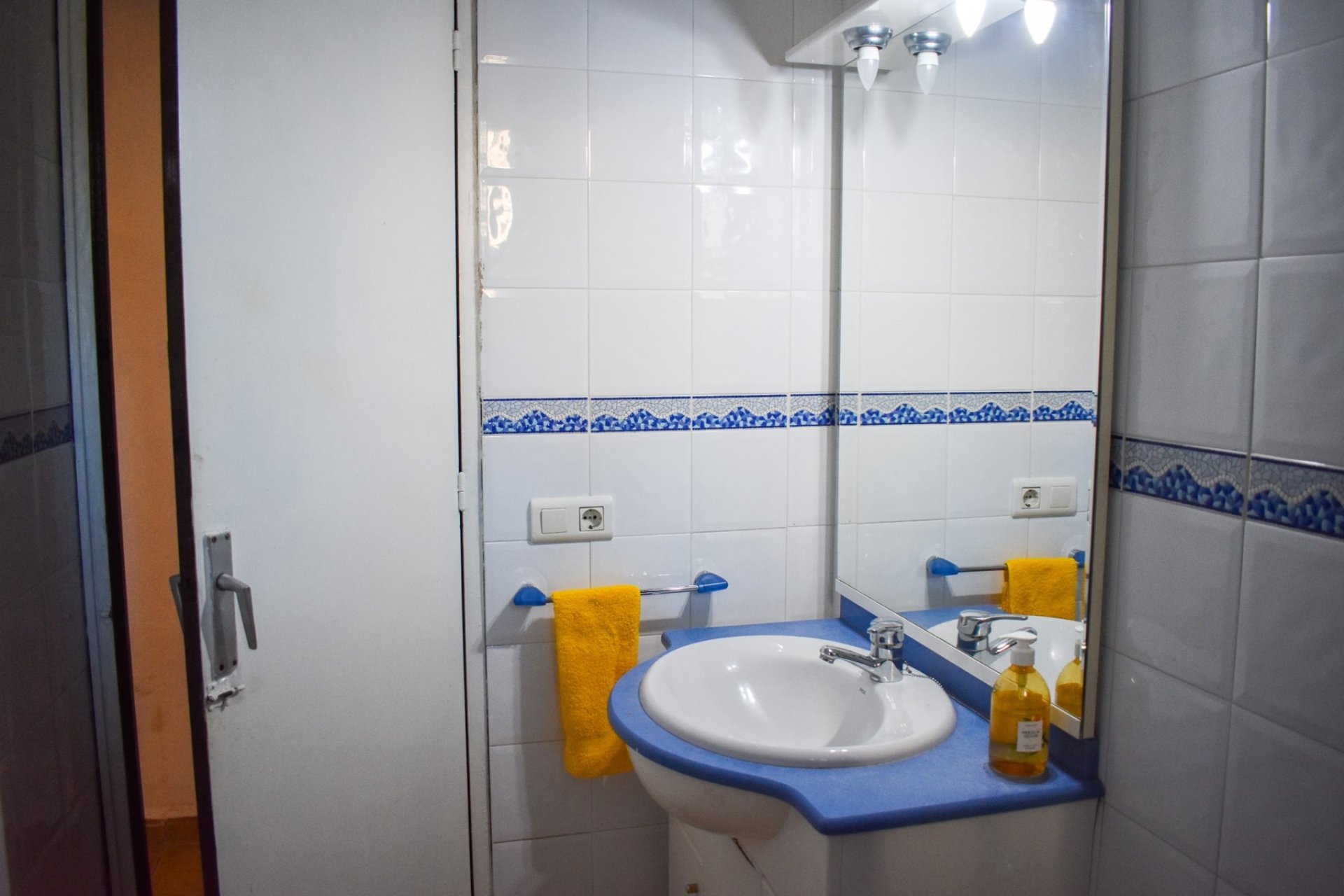 Återförsäljning - Villa - Orihuela Costa - Punta Prima
