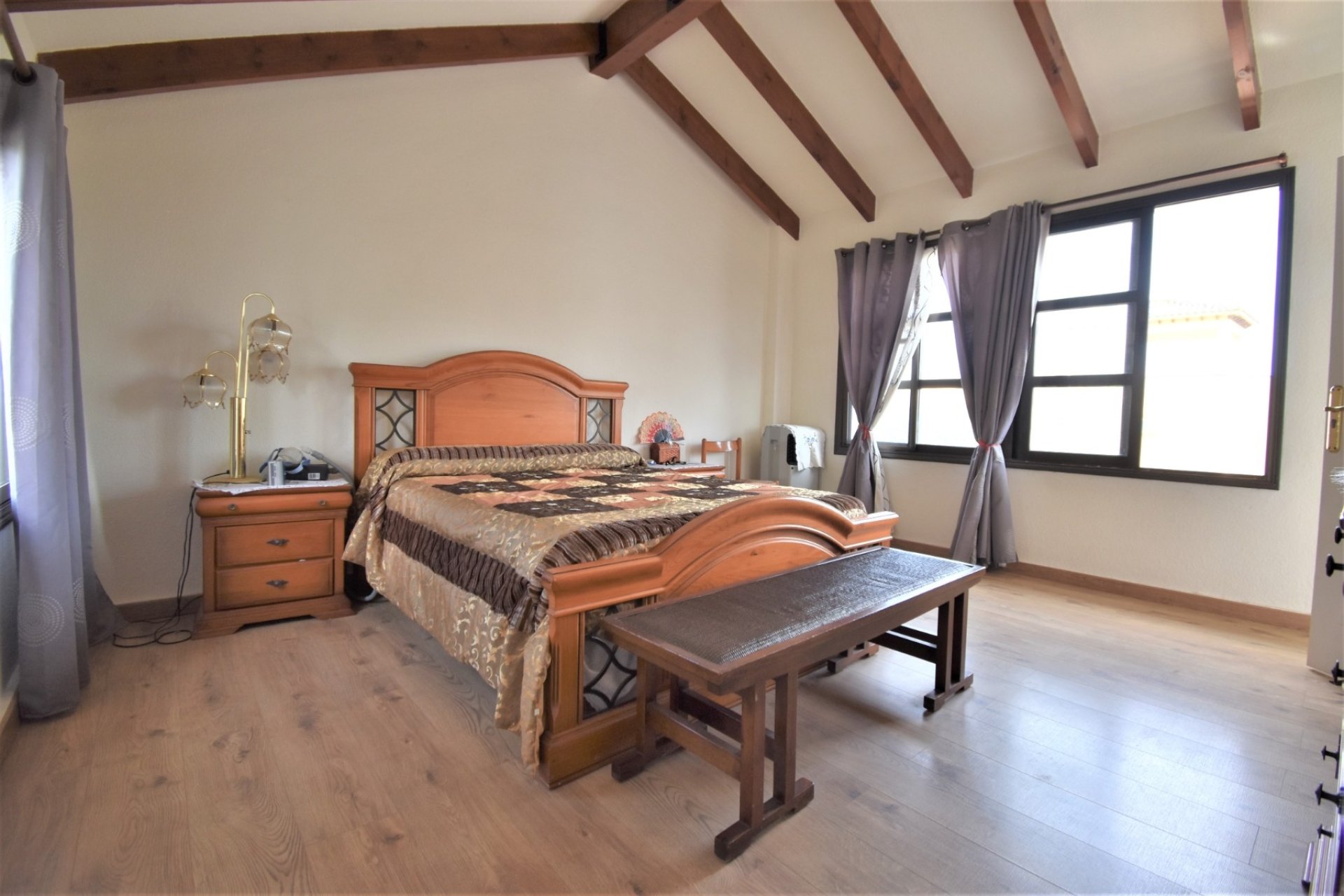 Återförsäljning - Villa - Orihuela Costa - Villamartín