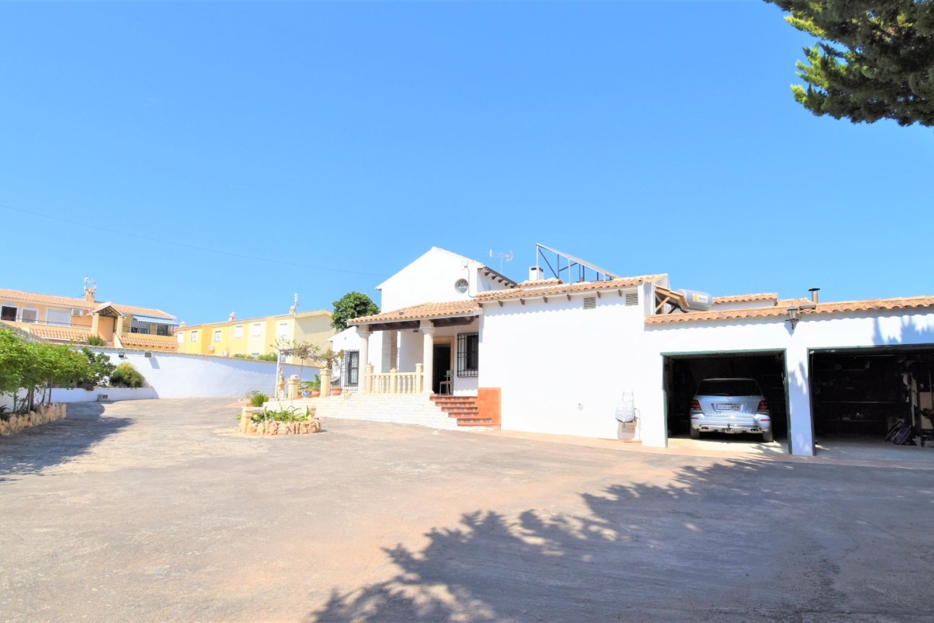Återförsäljning - Villa - Orihuela Costa - Villamartín