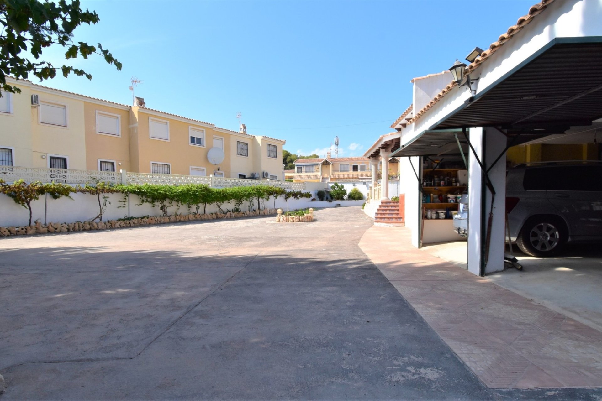 Återförsäljning - Villa - Orihuela Costa - Villamartín
