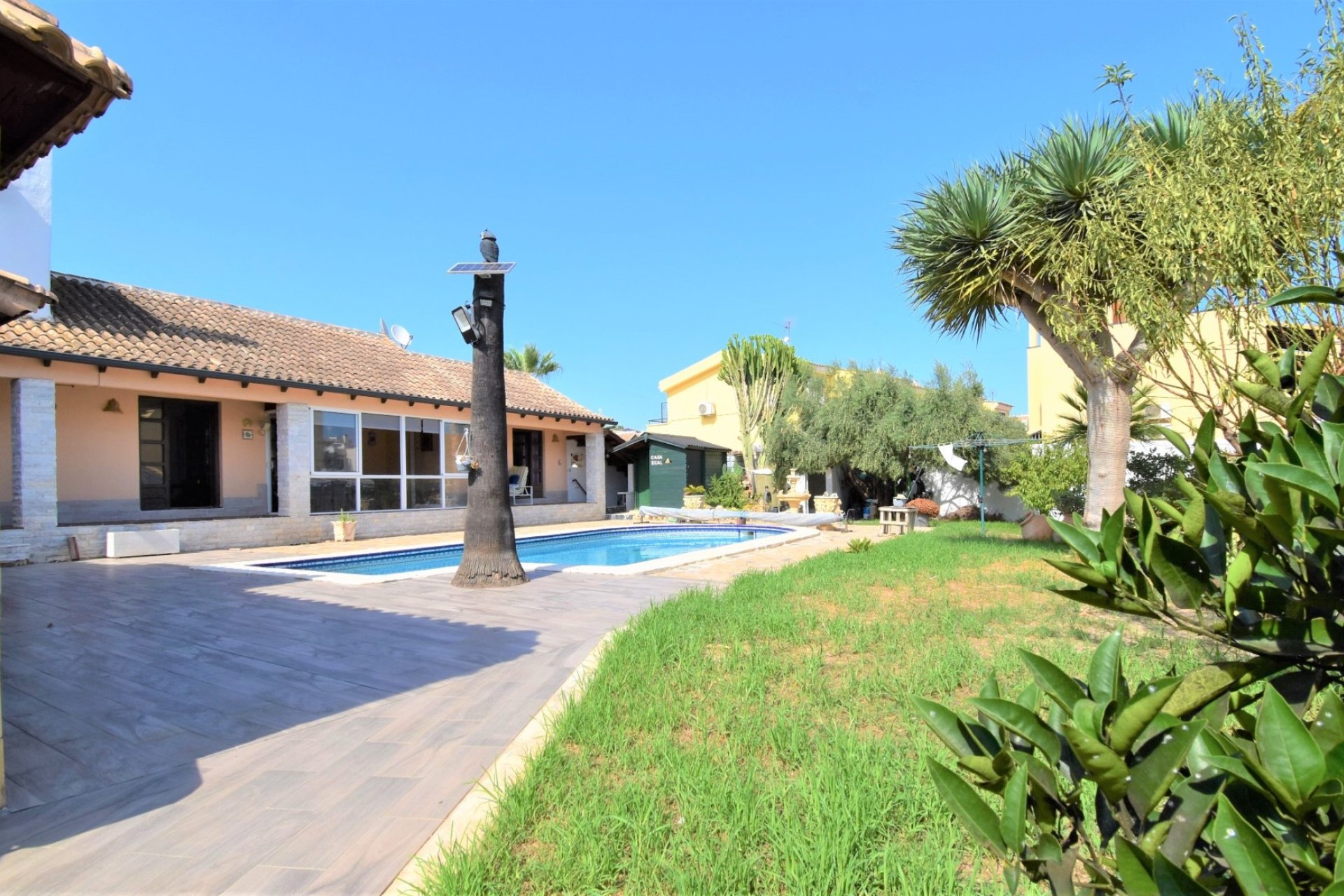 Återförsäljning - Villa - Orihuela Costa - Villamartín