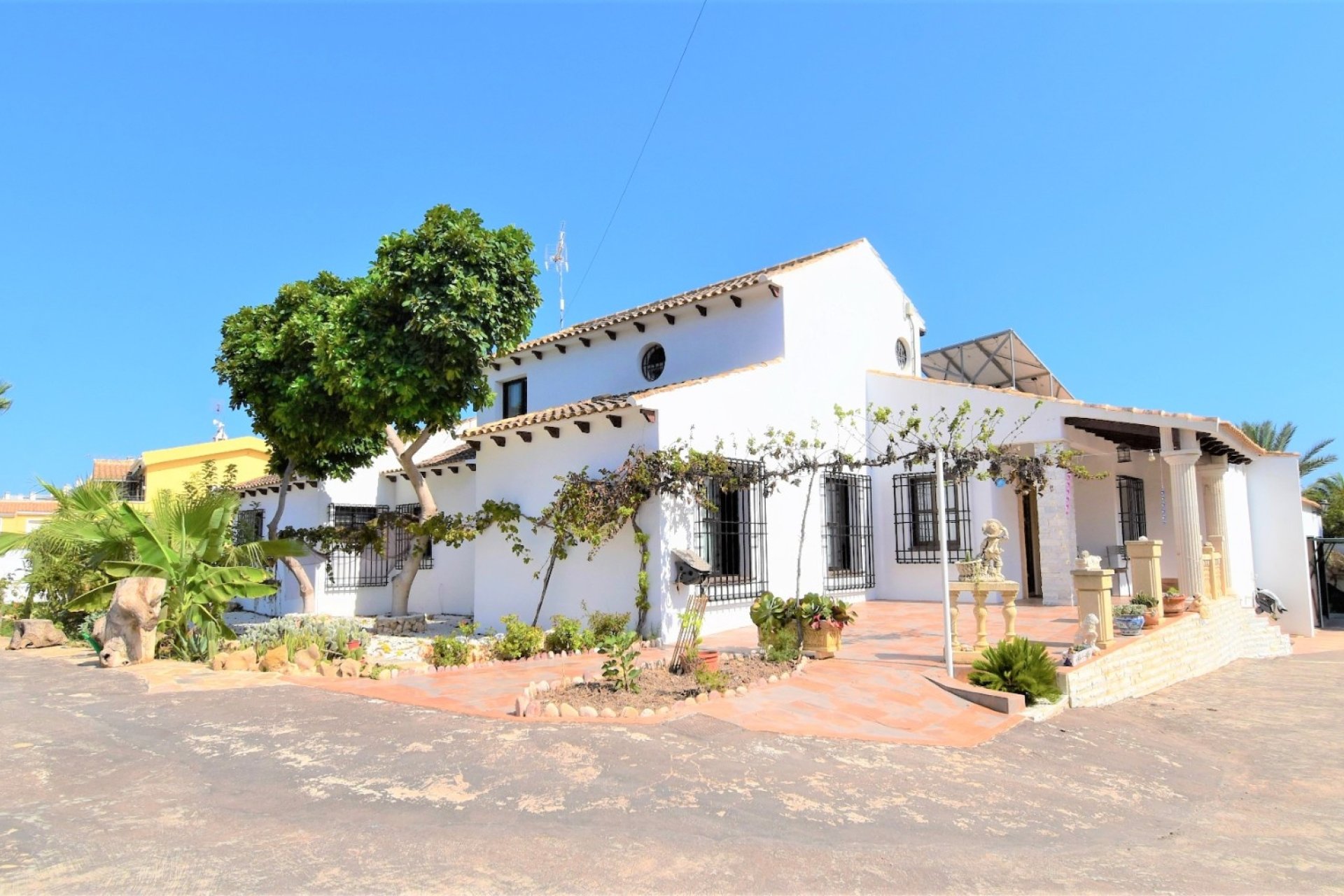 Återförsäljning - Villa - Orihuela Costa - Villamartín