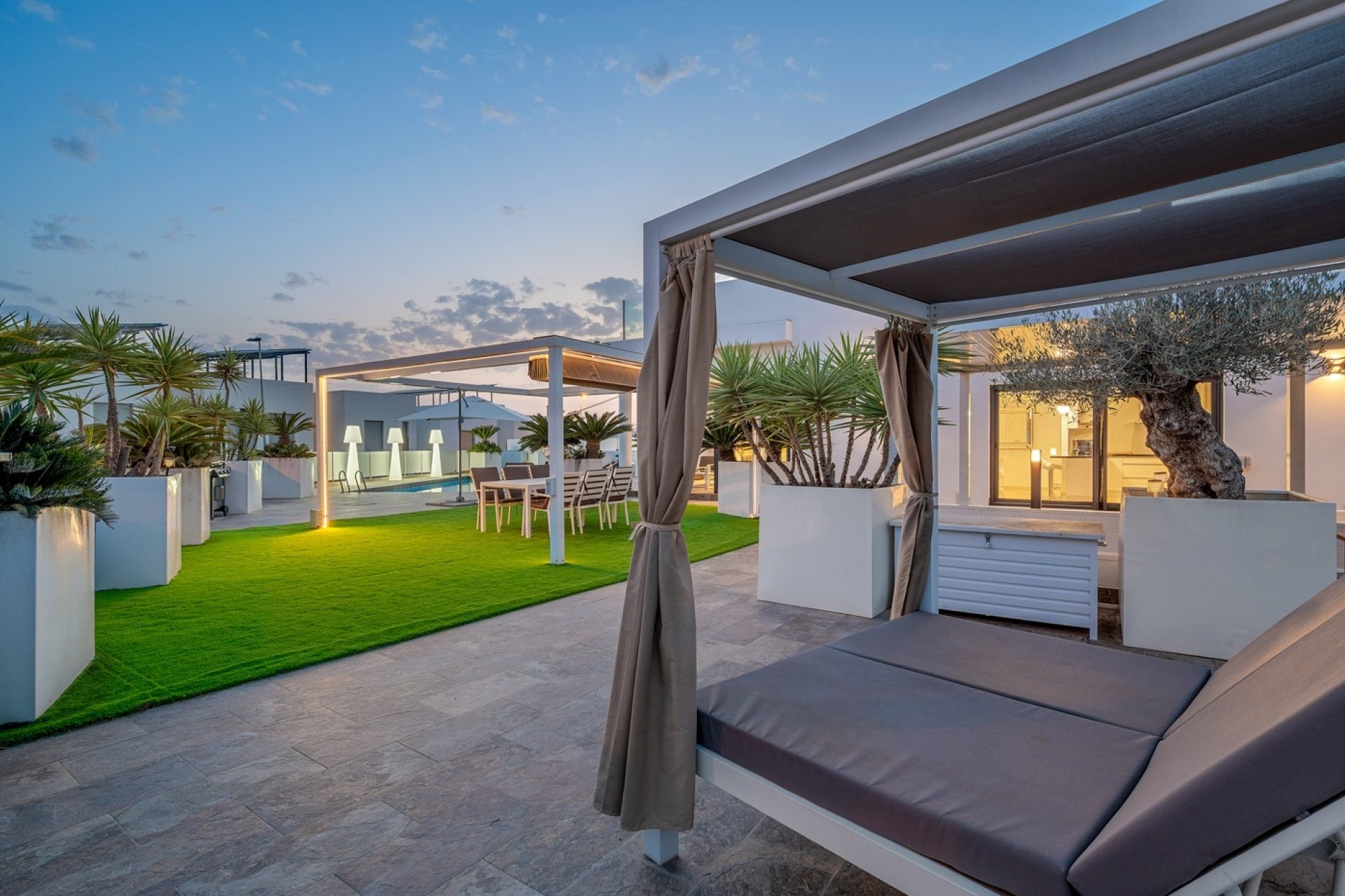 Återförsäljning - Villa - Orihuela Costa - Villamartín
