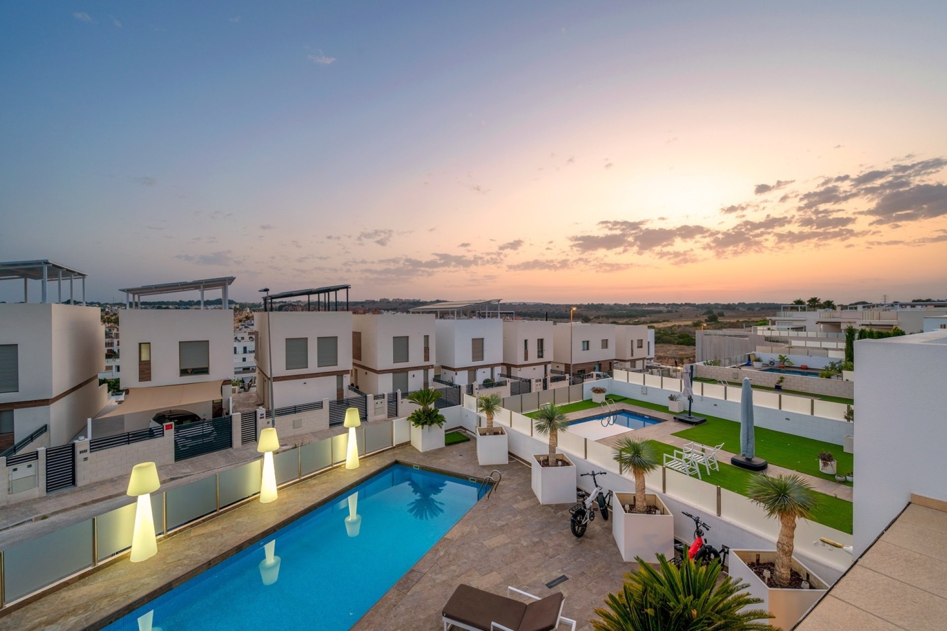 Återförsäljning - Villa - Orihuela Costa - Villamartín