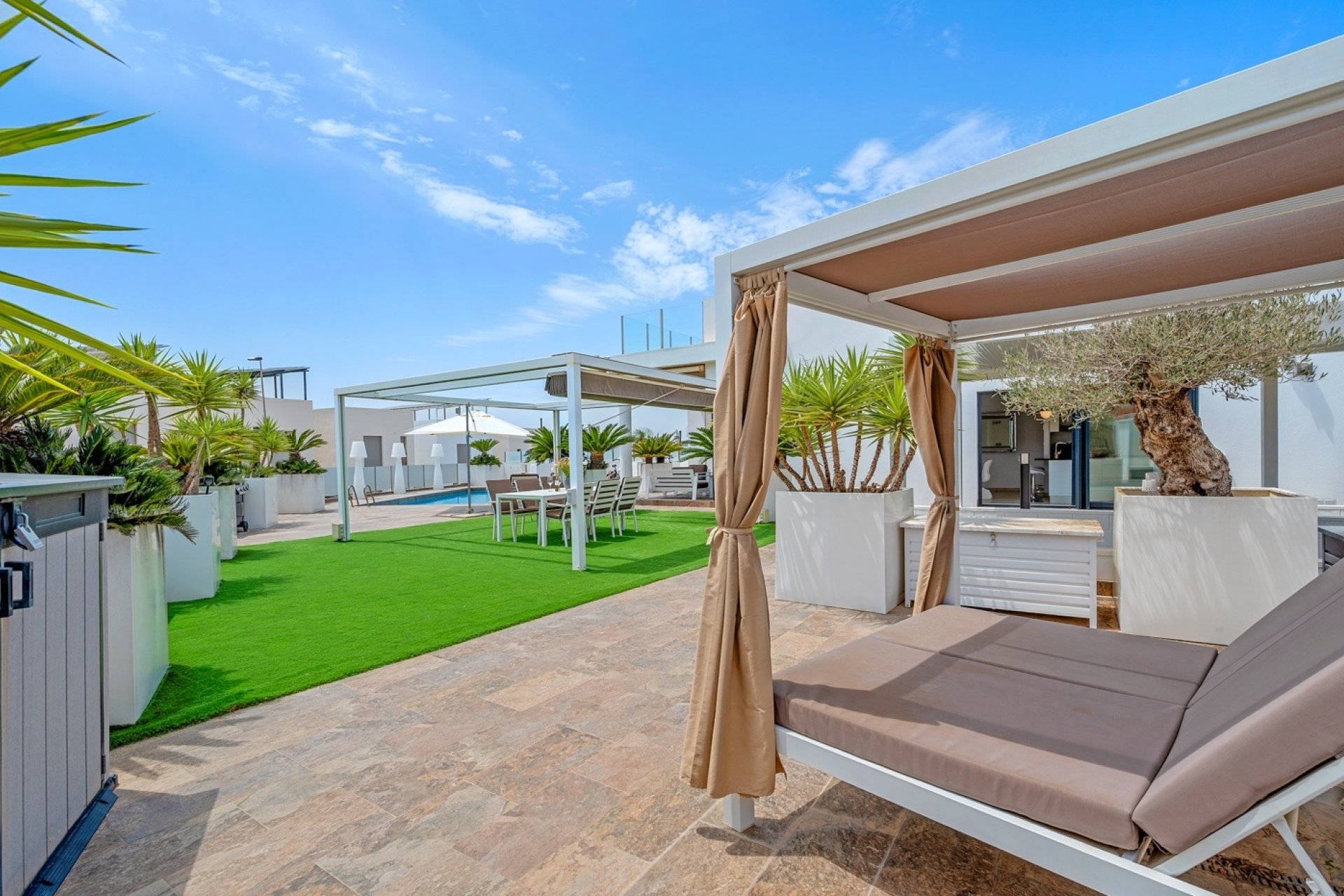 Återförsäljning - Villa - Orihuela Costa - Villamartín