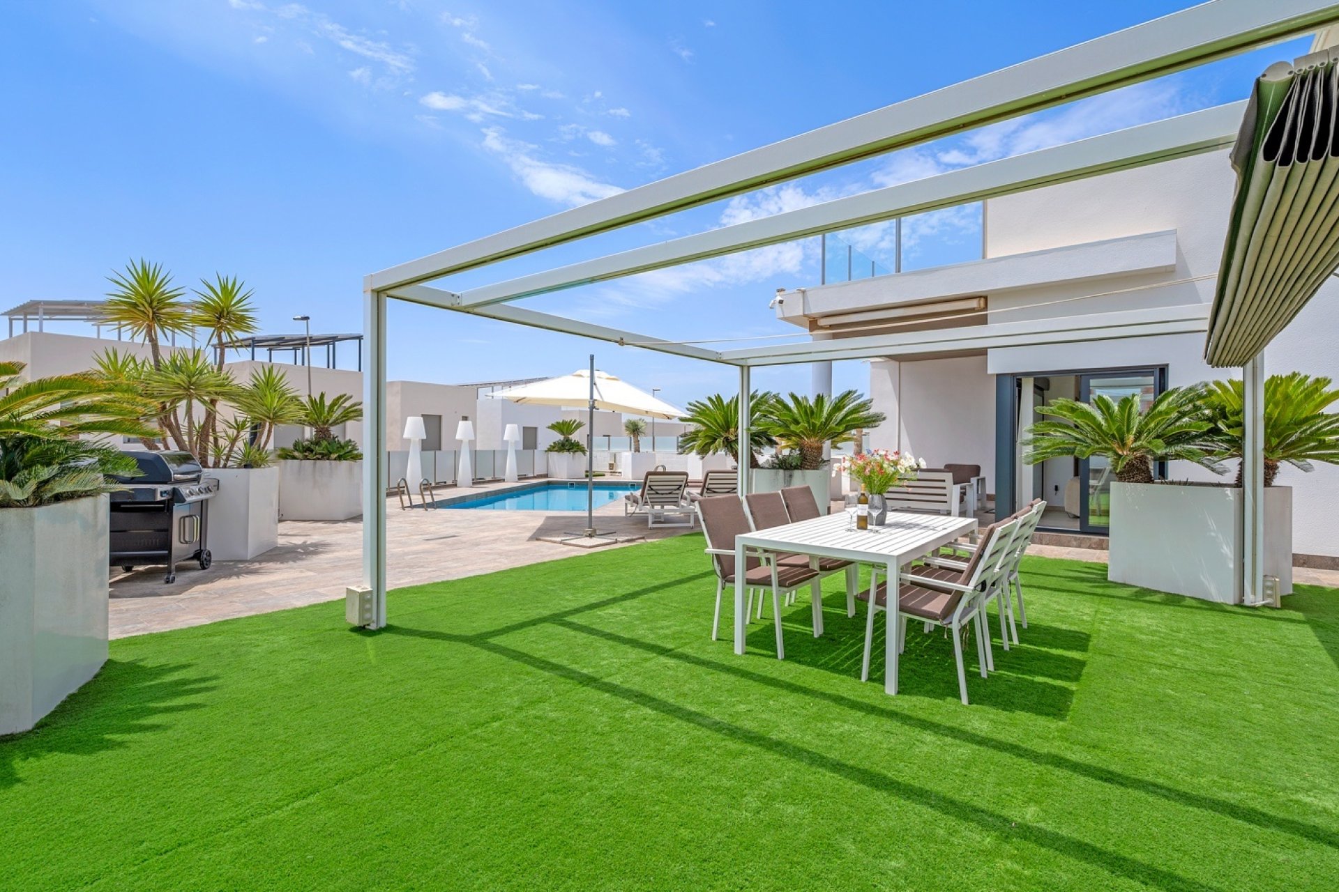 Återförsäljning - Villa - Orihuela Costa - Villamartín