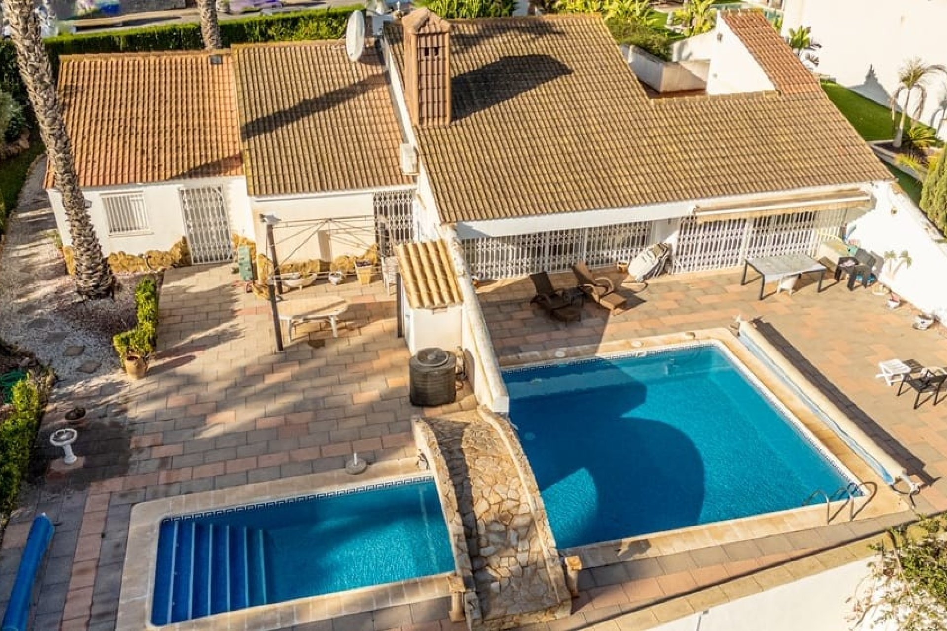 Återförsäljning - Villa - Orihuela Costa - Villamartín