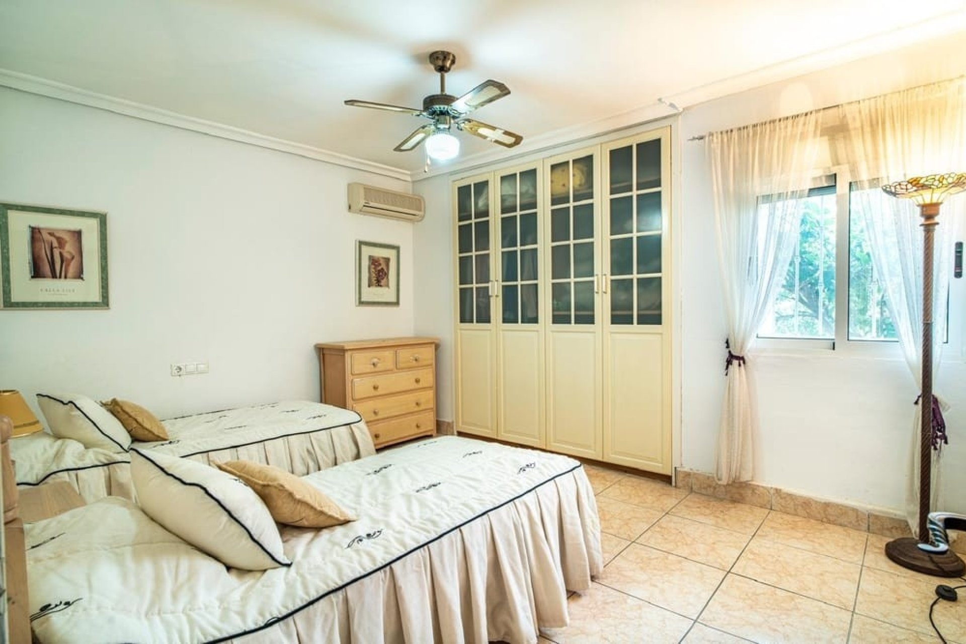 Återförsäljning - Villa - Orihuela Costa - Villamartín