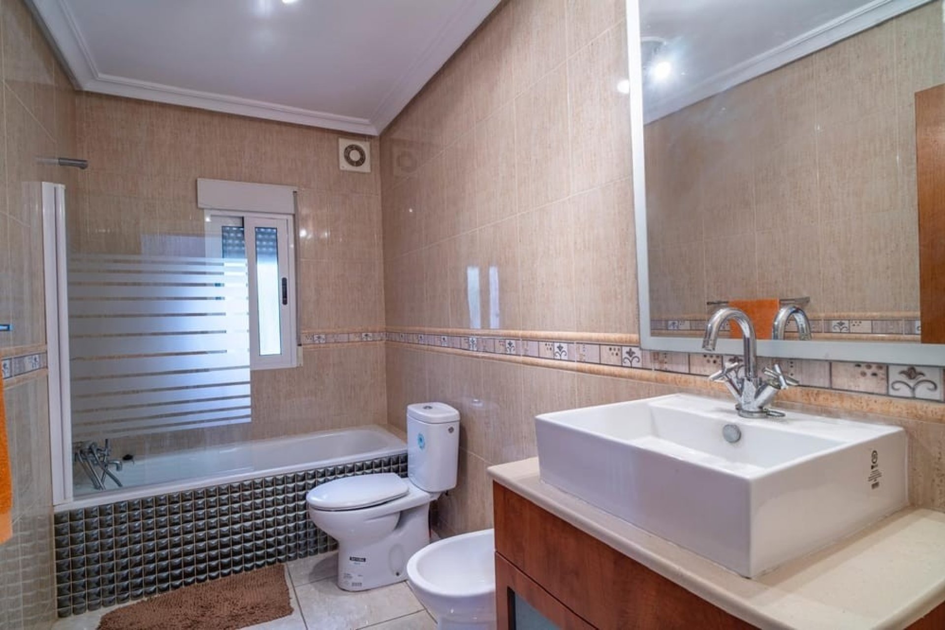 Återförsäljning - Villa - Orihuela Costa - Villamartín