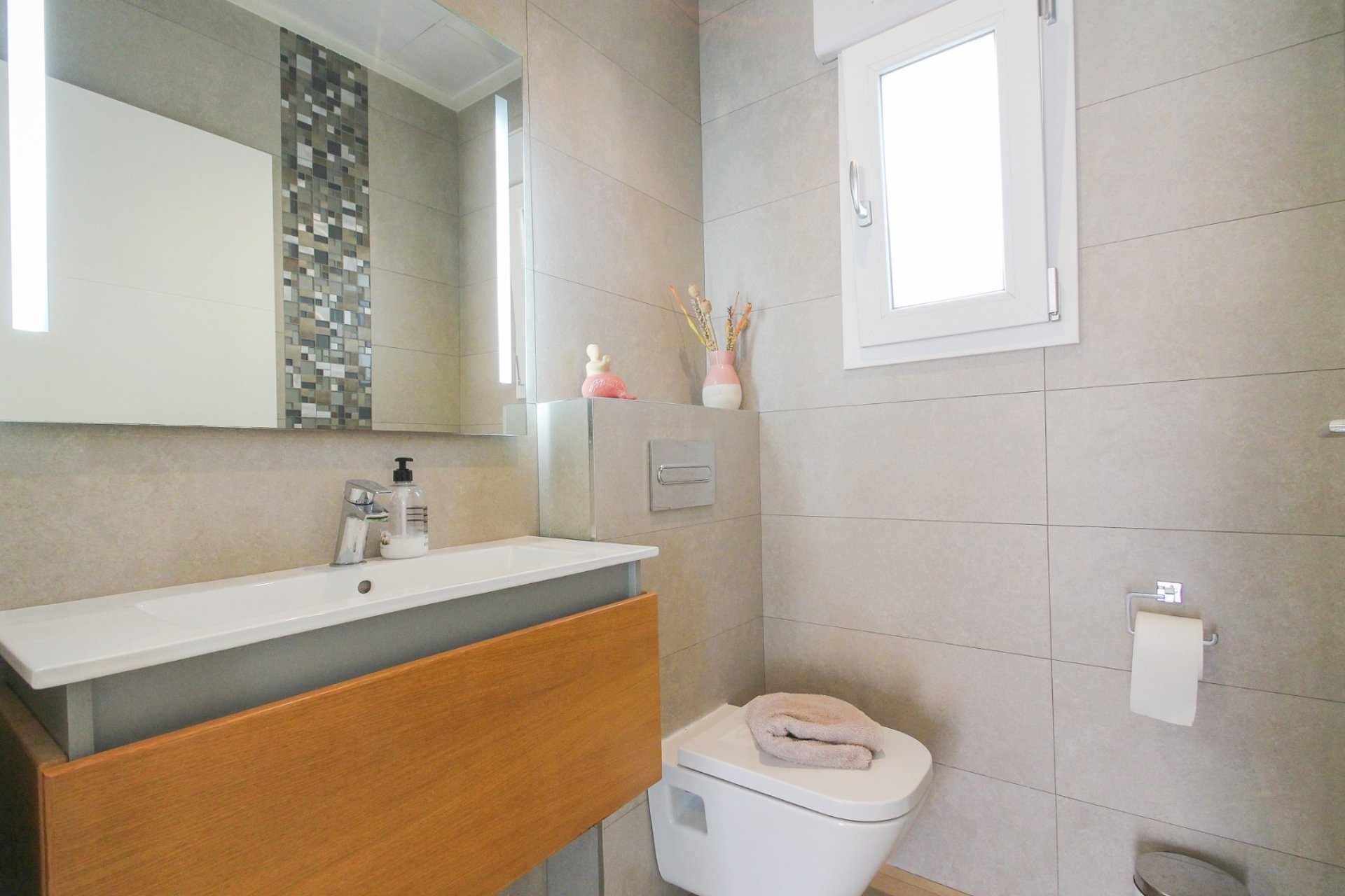 Återförsäljning - Villa - Torrevieja - Aguas Nuevas