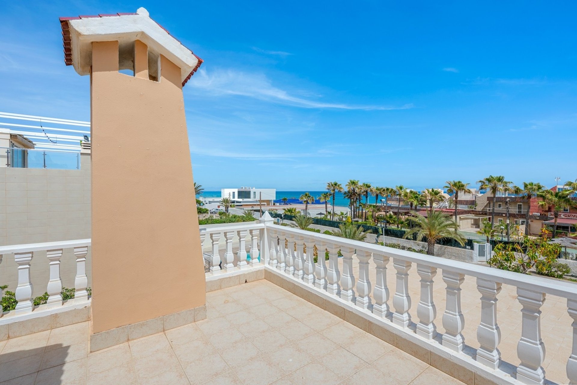 Återförsäljning - Villa - Torrevieja - La Mata