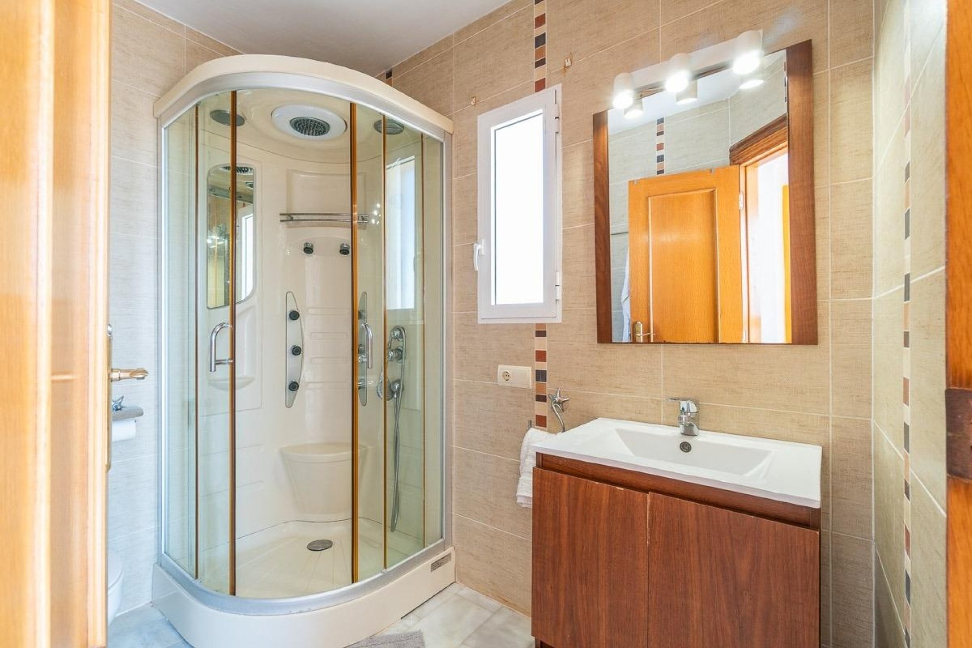 Återförsäljning - Villa - Torrevieja - La Mata