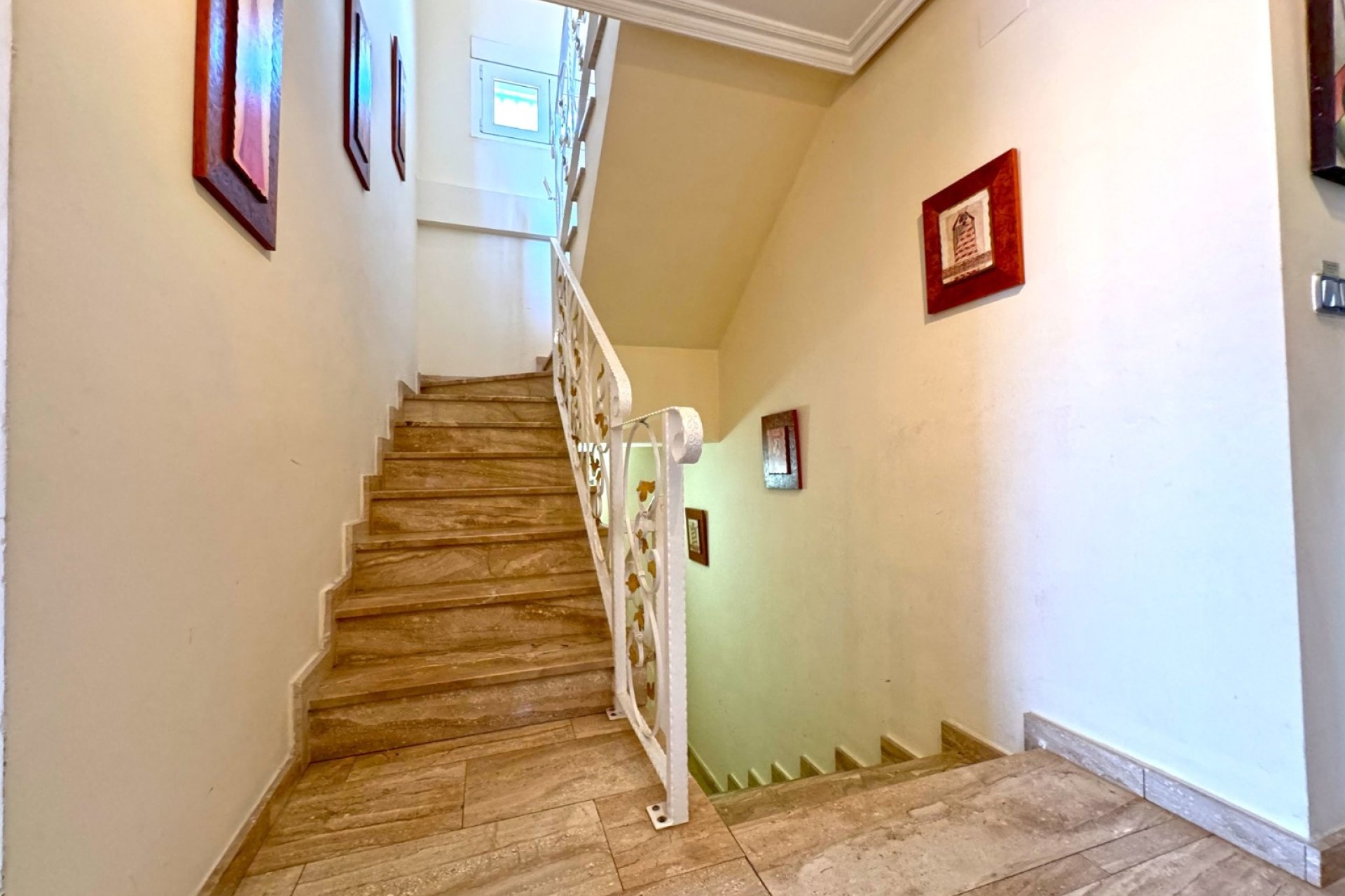 Återförsäljning - Villa - Torrevieja - Los Balcones