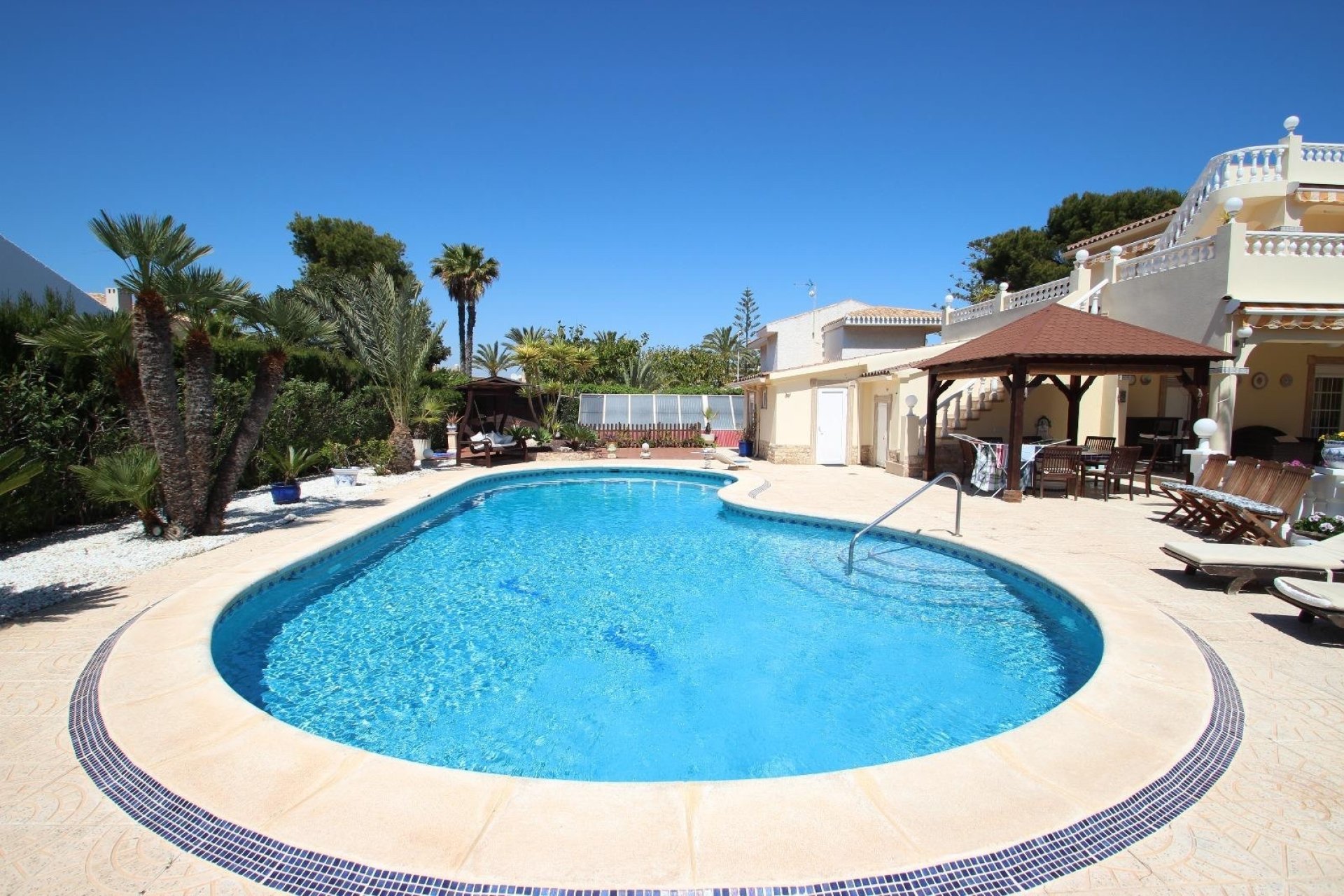 Återförsäljning - Villa - Torrevieja - Punta Prima