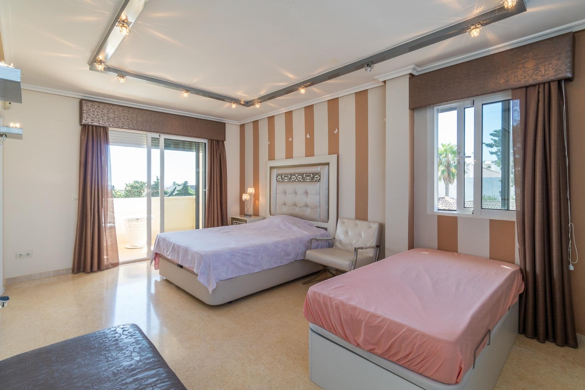Återförsäljning - Villa - Torrevieja - Torre la mata