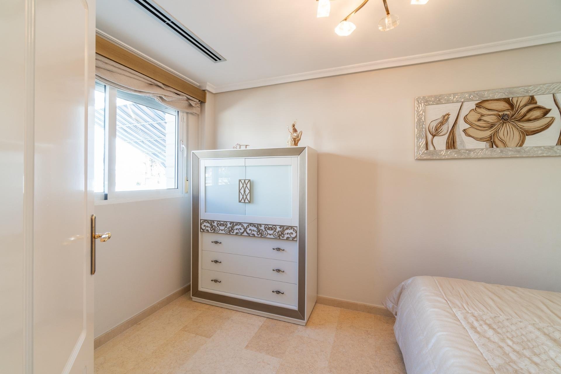 Återförsäljning - Villa - Torrevieja - Torre la mata