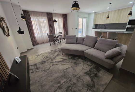 Lägenhet / lägenhet - Återförsäljning - Torrevieja - Puerto