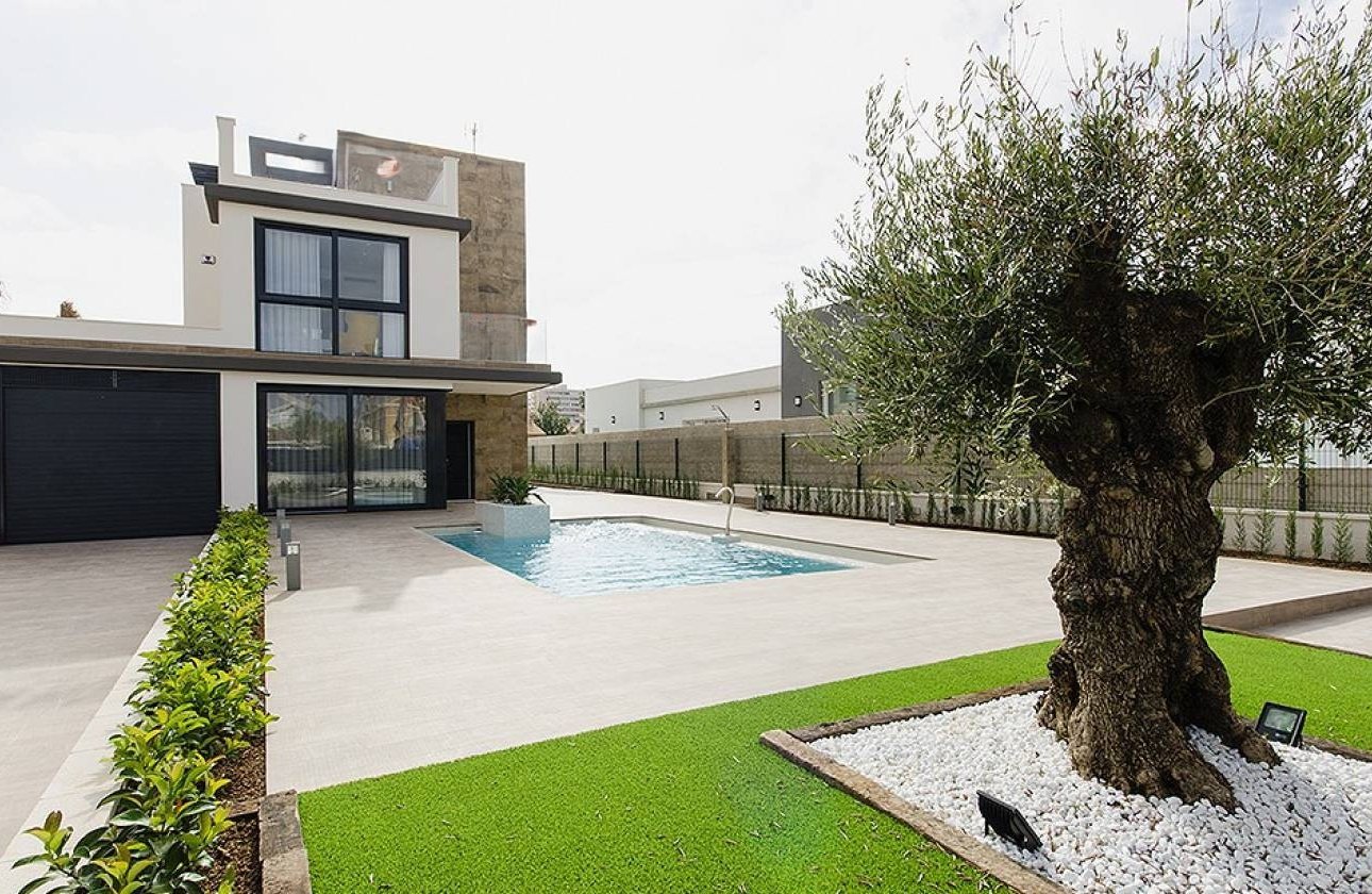 Obra nueva - Villa - Dehesa de Campoamor