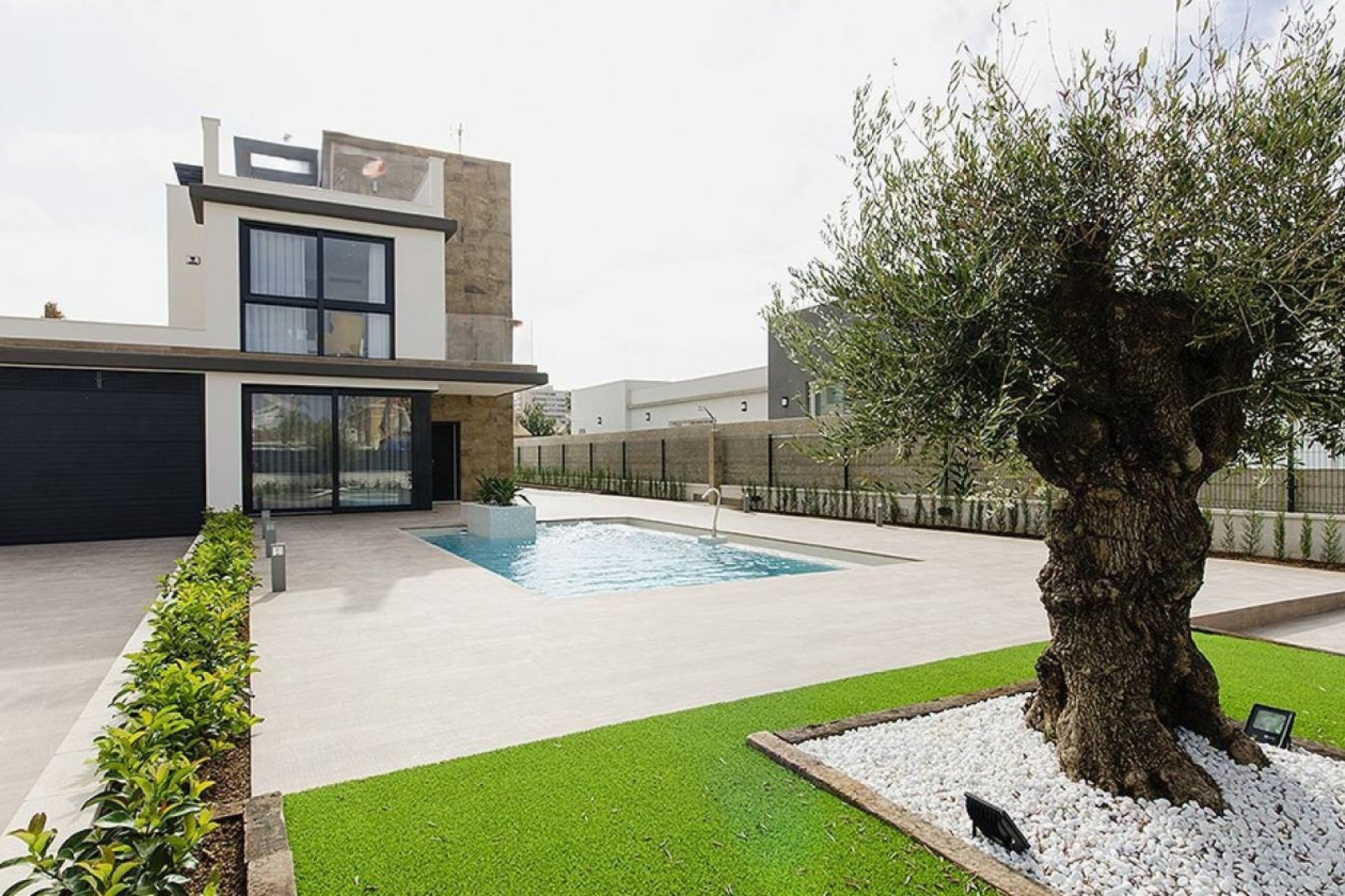 Obra nueva - Villa - Dehesa de Campoamor