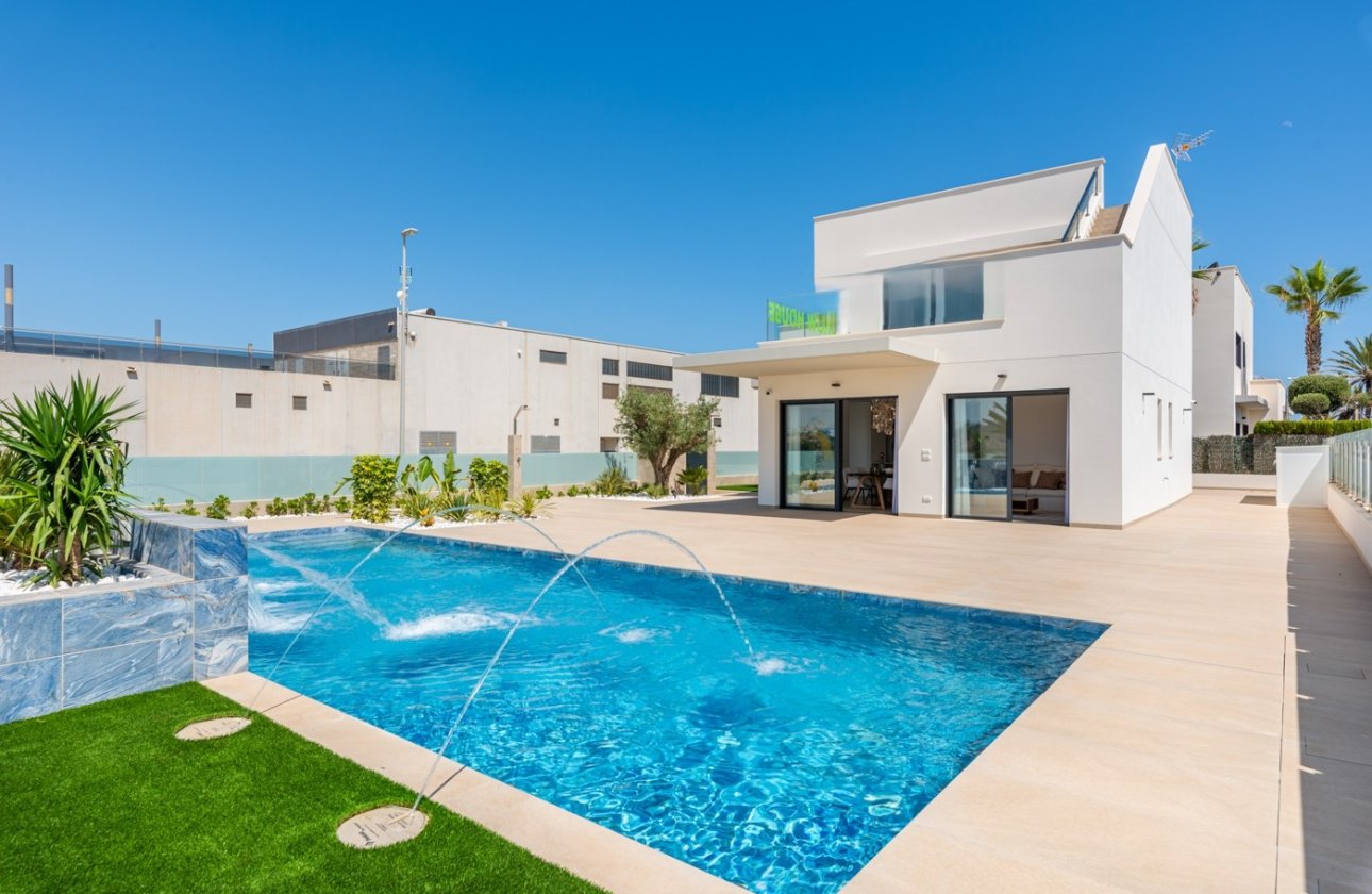 Obra nueva - Villa - Dehesa de Campoamor