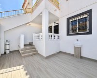 Radhus - Återförsäljning -
                Torrevieja - MM-65477
