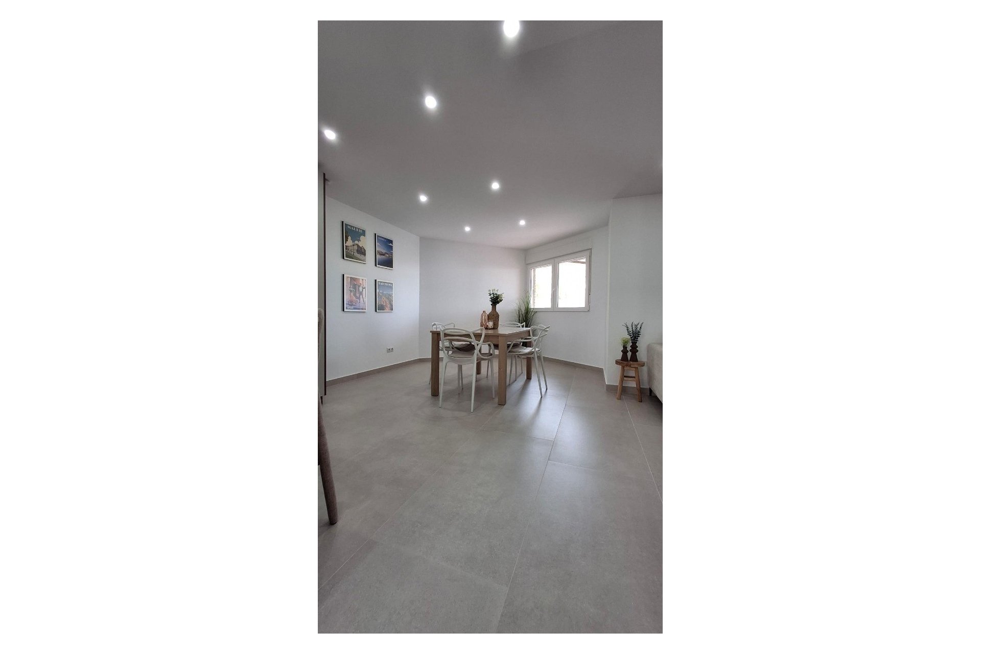 Resale - Apartament / Duplex - Torrevieja - Playa Acequion